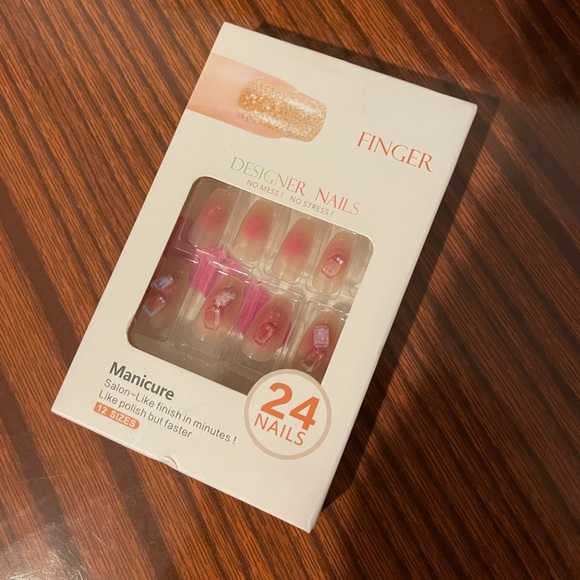 ASOS Rhinestone False Nails Bundle of 4 NEW - Picture 2 of 2